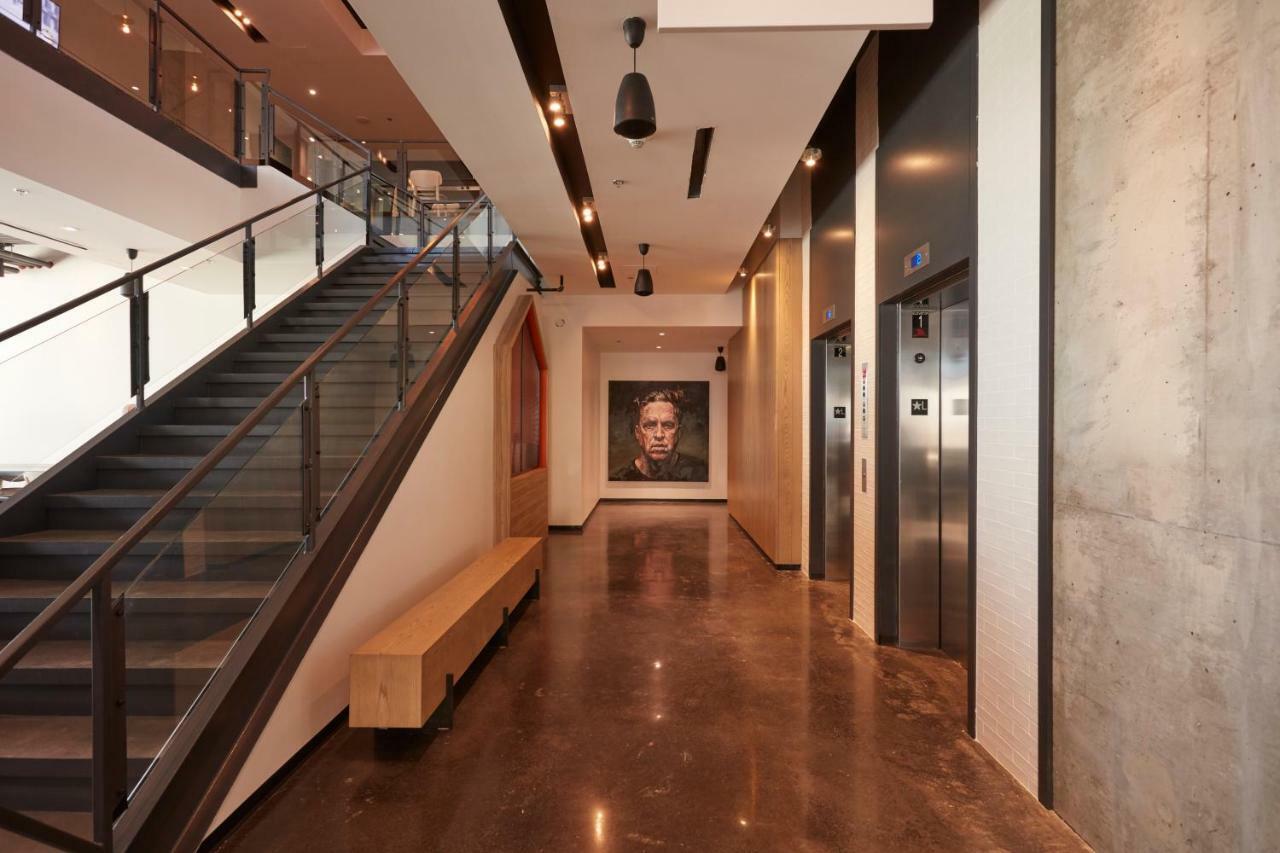 Alt East Village Hotel 3*